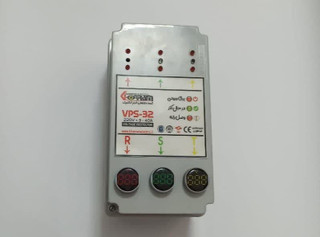 محافظ ولتاژ برق سه فاز پاکنتورvps-32 با ظرفیت 40 آمپر واقعی خرم الکتریک